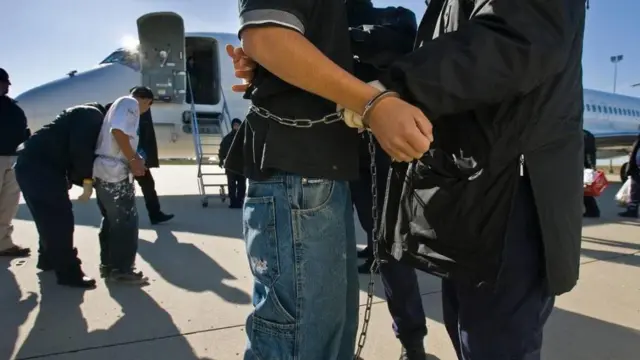Actualizaciones sobre deportaciones y protección legal para migrantes latinos