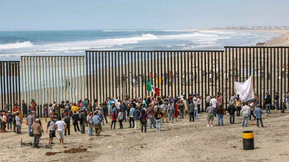 Nuevas políticas migratorias y su impacto en los inmigrantes latinos