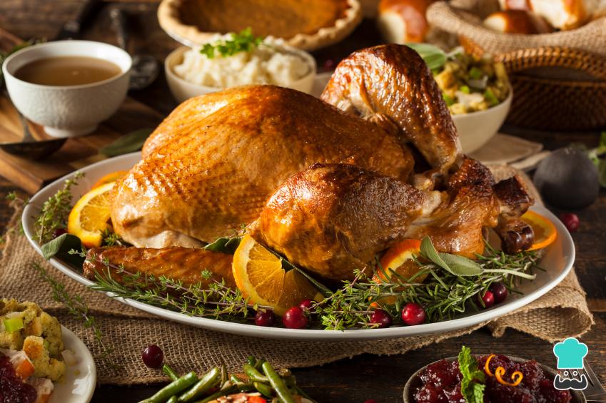 ¿Cómo se prepara un pavo delicioso para celebrar en USA?